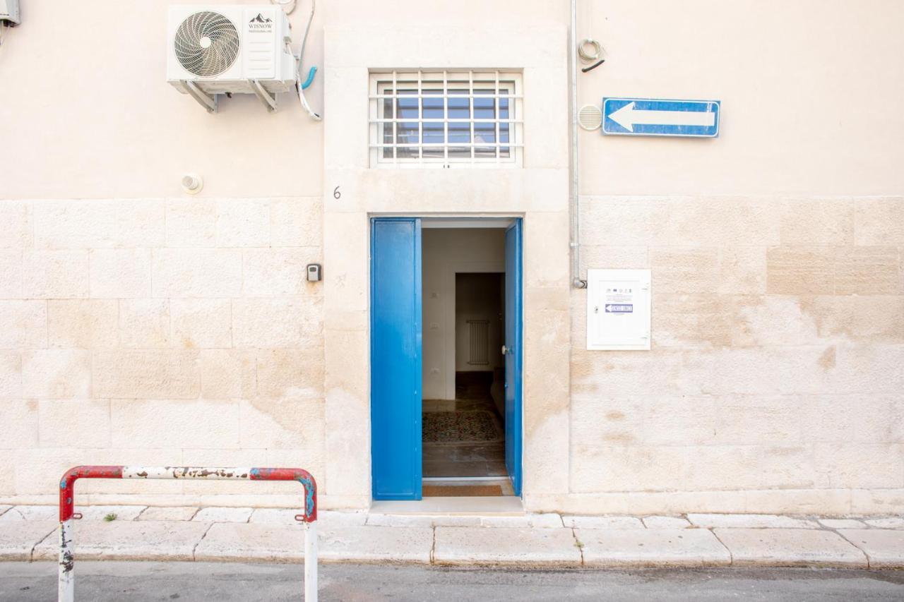 Senso Unico: Nuovo Appartamentino In Centro Bisceglie Kültér fotó